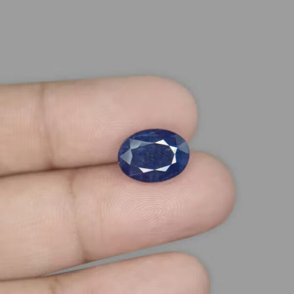 Blue Sapphire (नीलम)  | 80-110kg | 8  carat/8.72 Ratti - Image 2